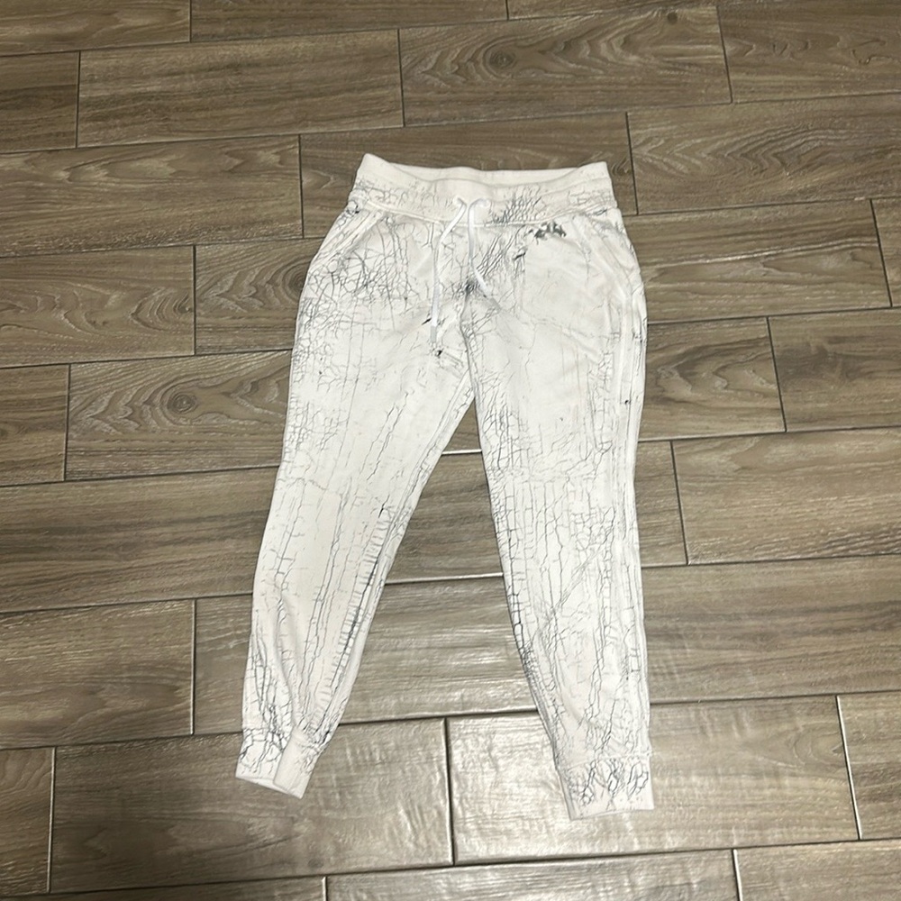 Women's White Patterned Jeans